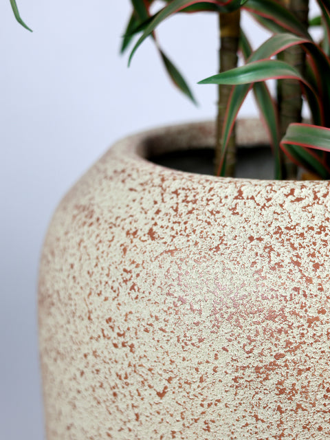 Velvet Fiberglass Planter - Rust Patina🌿
