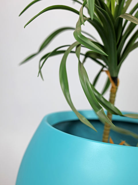 Ball Fiberglass Planter - Matt🌿