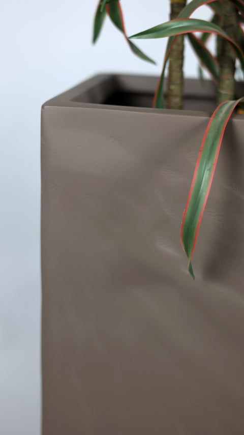 Mountain Fiberglass Planter - Matt 🌿