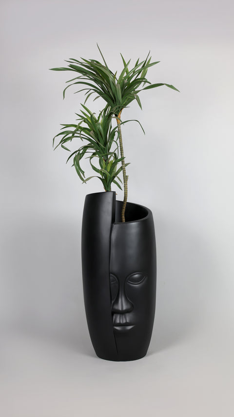 Face Fiberglass Planter - Black 🌿