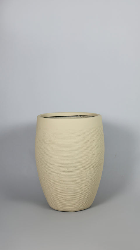 Voilet Fiberglass Planter - Beige 🌿