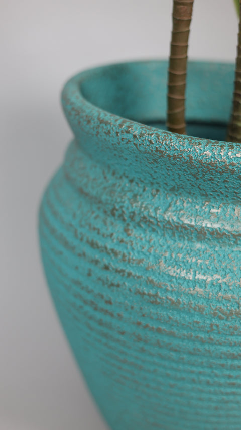 Basil Traditional Fiberglass Planter - Patina 🌿