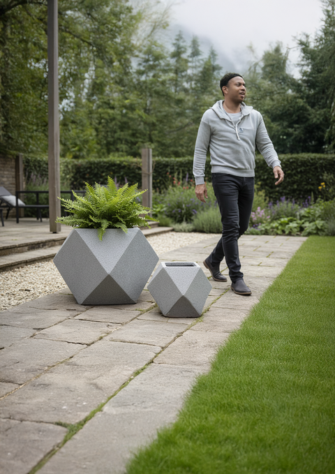 Big Diamond Fiberglass Planter - Matt💎